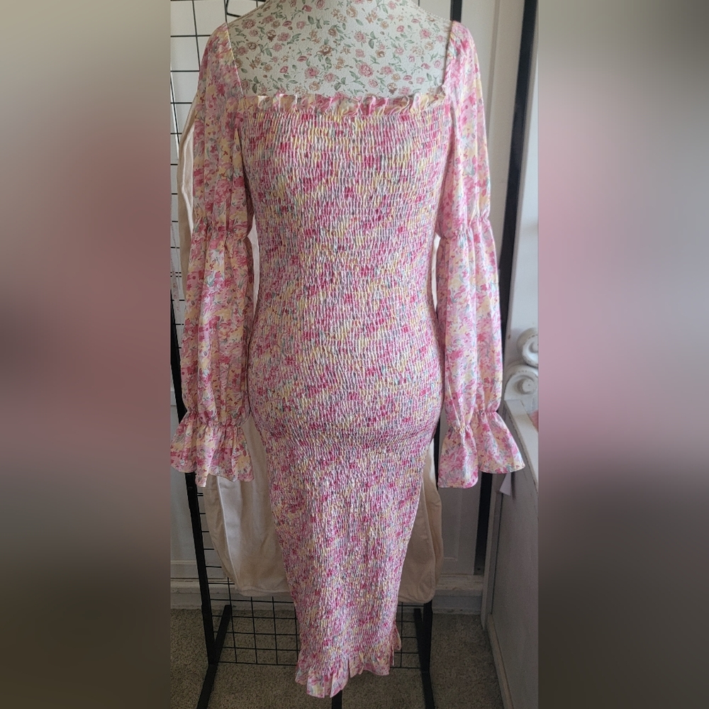 SNDYS Floral Pink Smocked Midi Dress with Puff Sleeves